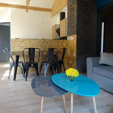 Chez Alixe - Avec Terrasse ジェラールメ